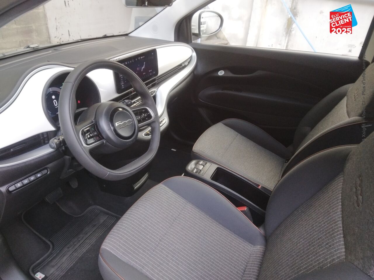 Véhicule d'occasion FIAT 500 E 95CH ICONE chez Peugeot Reims