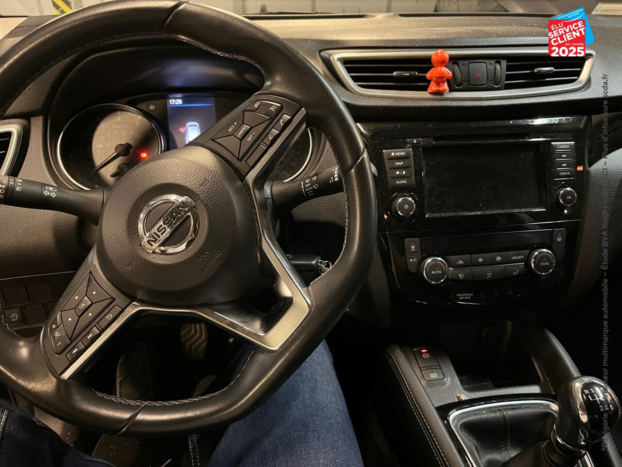 Véhicule d'occasion NISSAN QASHQAI 1.3 DIG-T 140CH ACENTA 2019 EURO6-EVAP chez Toyota Verdun