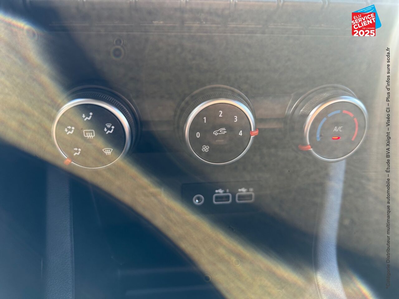 Véhicule d'occasion RENAULT CLIO 1.0 TCE 90CH EVOLUTION GPS chez Peugeot Sedan