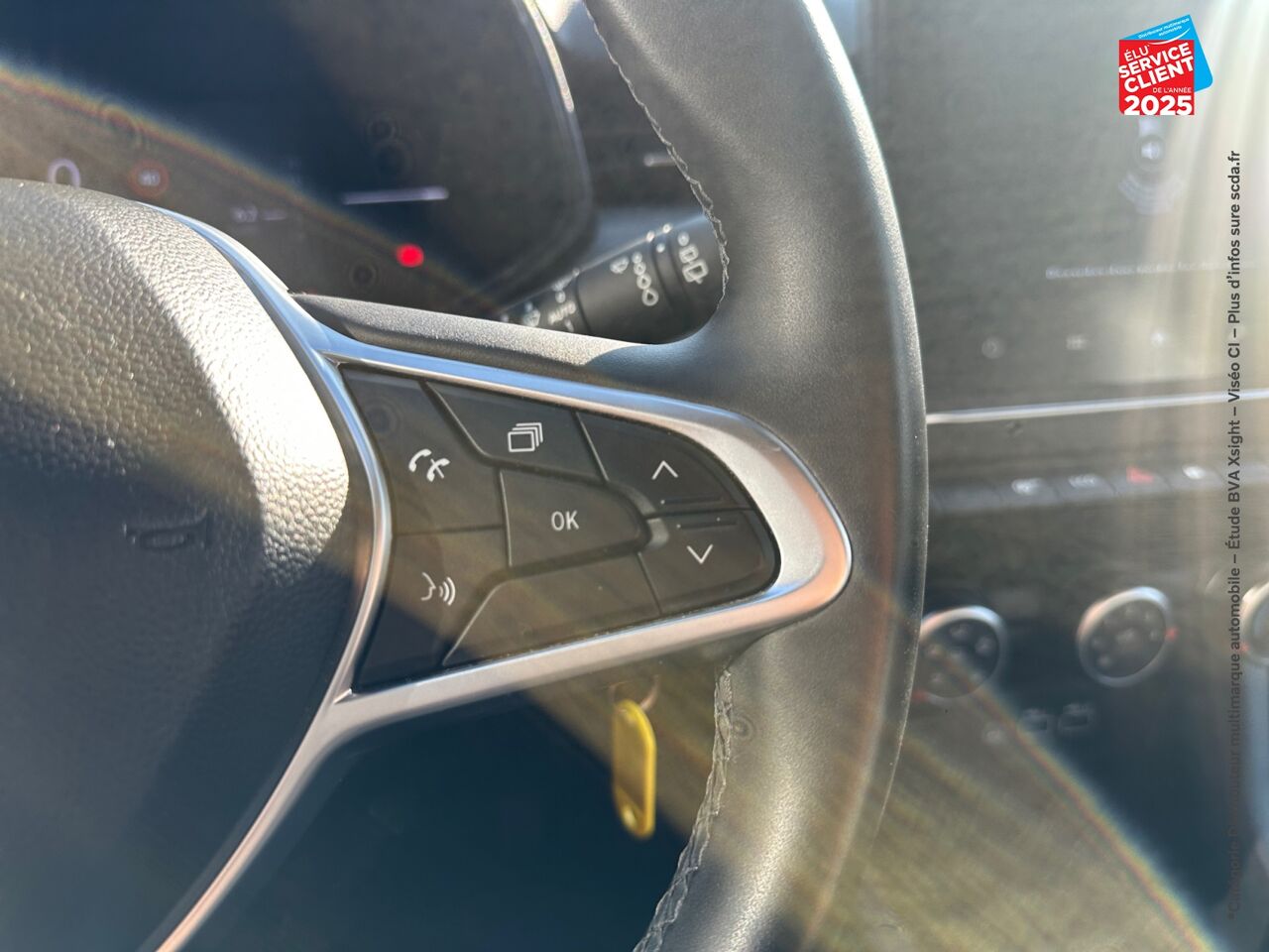 Véhicule d'occasion RENAULT CLIO 1.0 TCE 90CH EVOLUTION GPS chez Peugeot Sedan