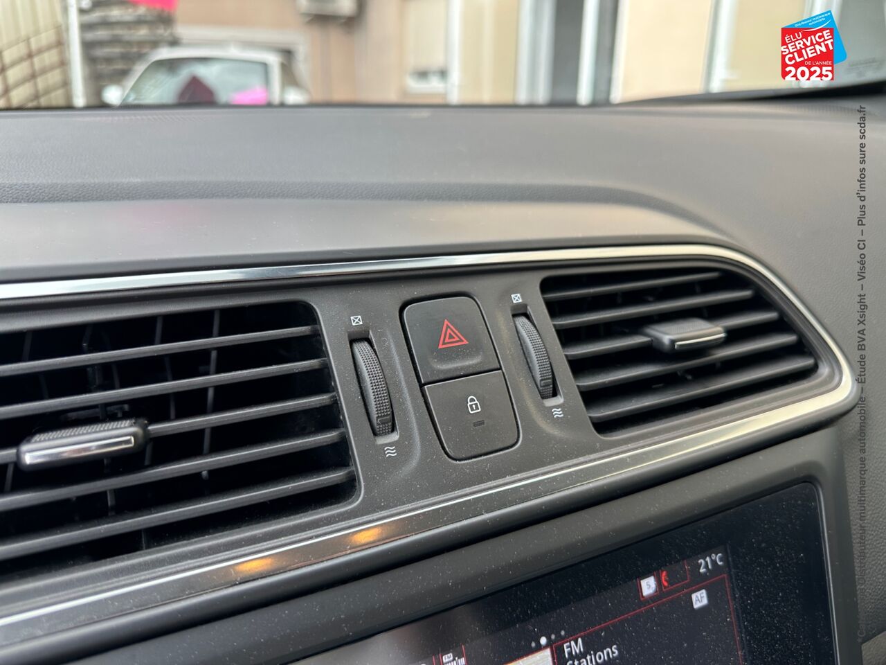 Véhicule d'occasion RENAULT KADJAR 1.3 TCE 140CH FAP EVOLUTION chez Renault Sélestat