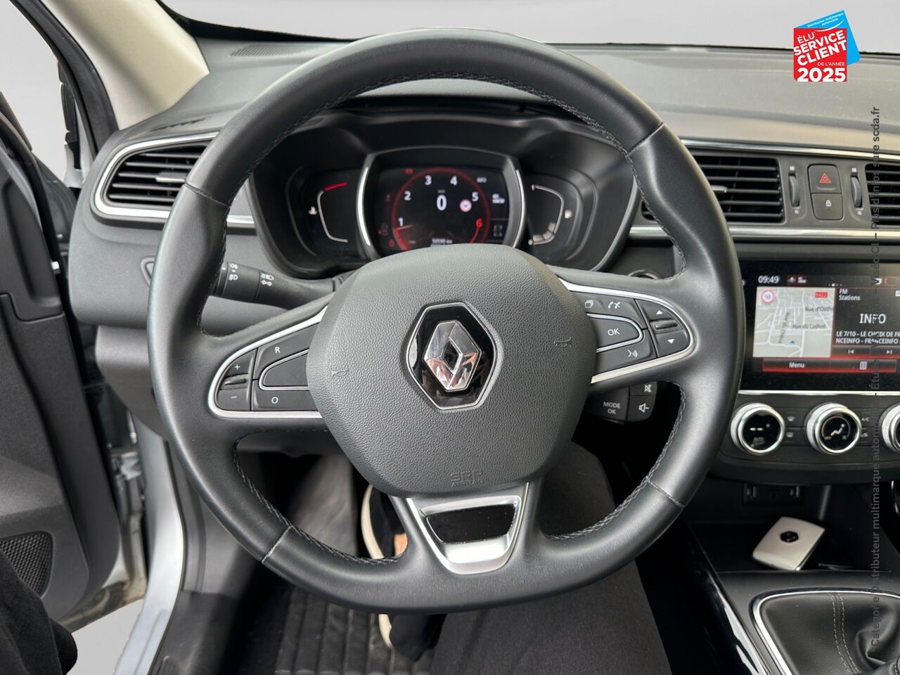 Véhicule d'occasion RENAULT KADJAR 1.3 TCE 140CH FAP EVOLUTION chez Renault Sélestat