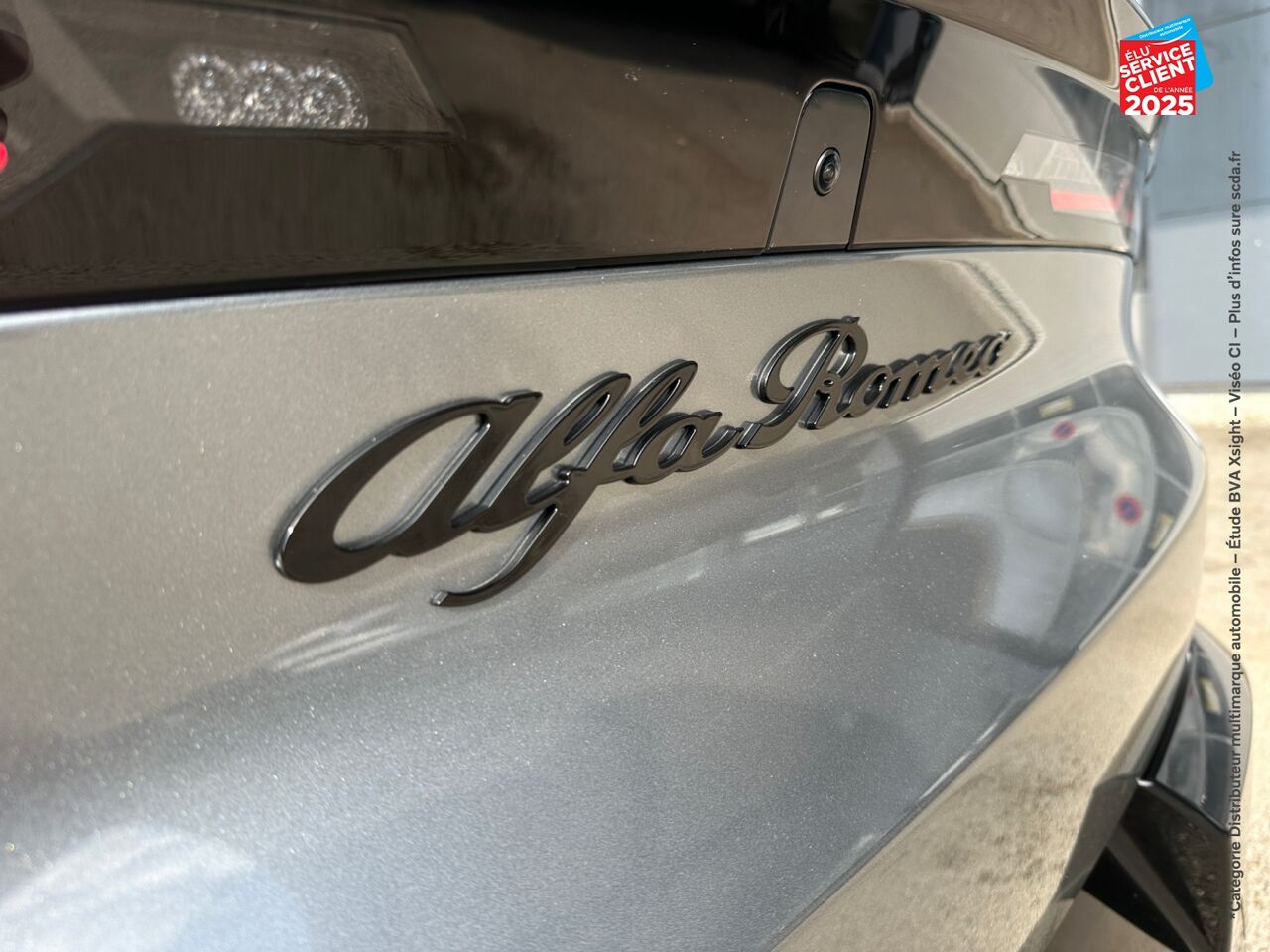 Véhicule d'occasion ALFA ROMEO JUNIOR ELETTRICA 156CH PREMIUM chez Renault Strasbourg