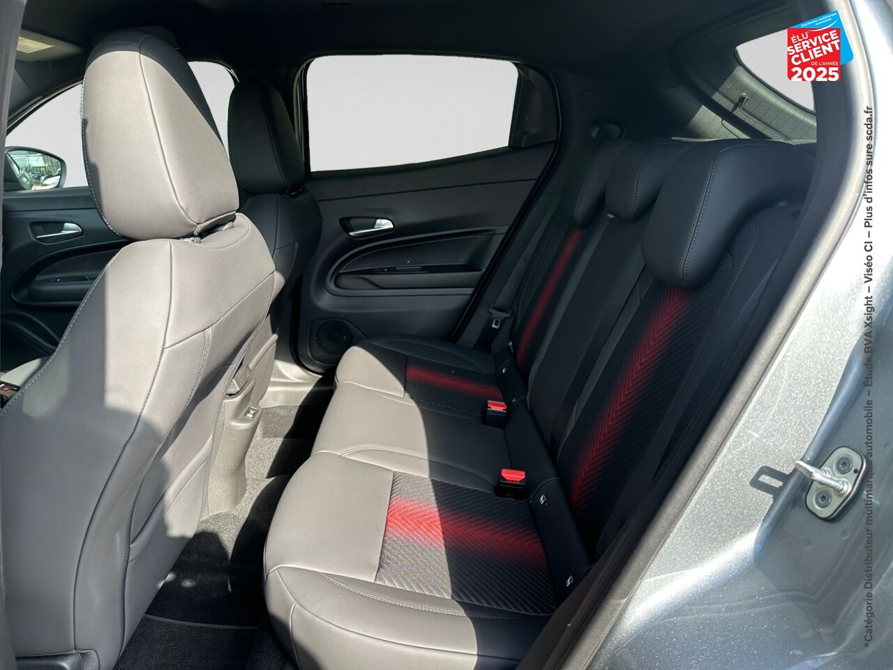 Véhicule d'occasion ALFA ROMEO JUNIOR ELETTRICA 156CH PREMIUM chez Renault Strasbourg