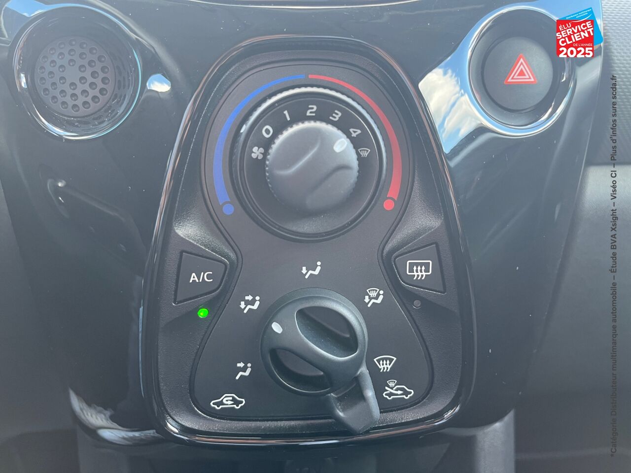 Véhicule d'occasion PEUGEOT 108 VTI 72 STYLE 5P chez Renault Colmar
