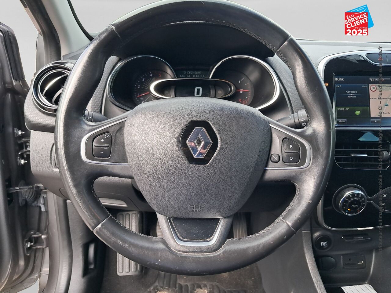 Véhicule d'occasion RENAULT CLIO 1.5 DCI 90CH ENERGY INTENS 5P GPS chez Primocar