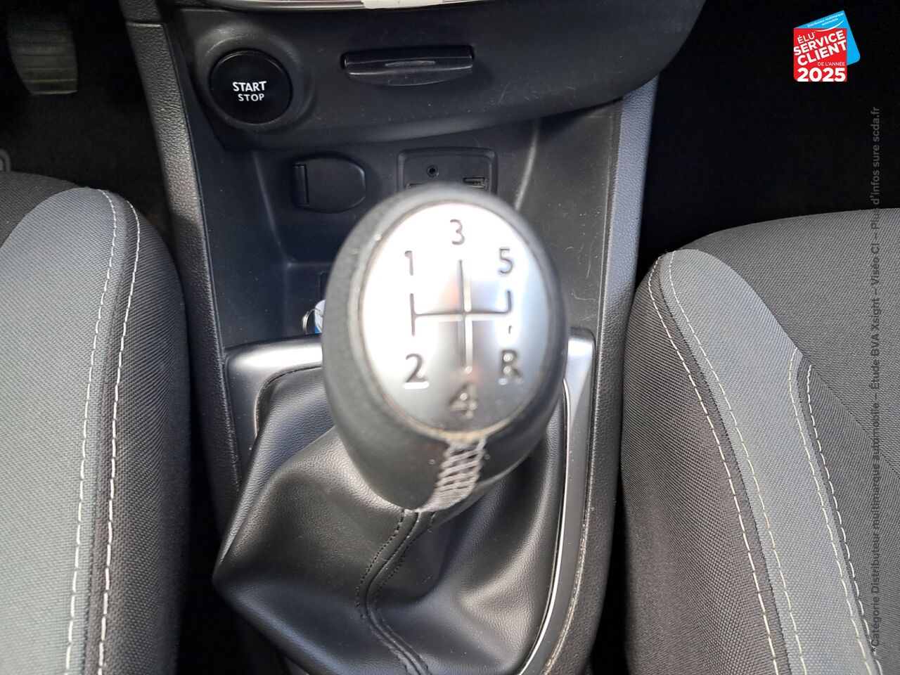 Véhicule d'occasion RENAULT CLIO 1.5 DCI 90CH ENERGY INTENS 5P GPS chez Primocar