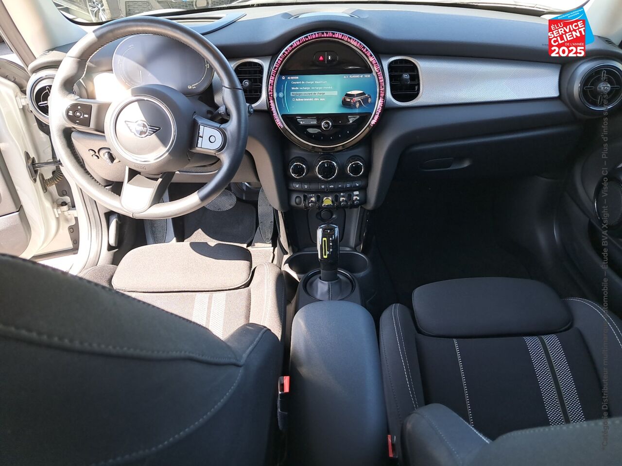 Véhicule d'occasion MINI MINI COOPER SE 184CH CLASSIC BVA 5CV chez MINI Lons-Le-Saunier