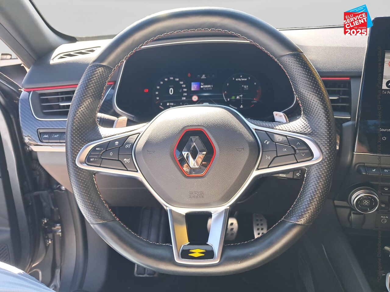 Véhicule d'occasion RENAULT ARKANA 1.3 TCE MILD HYBRID 140CH RS LINE EDC -22 SIEGES CHAUF GPS CAMERA chez Toyota Forbach