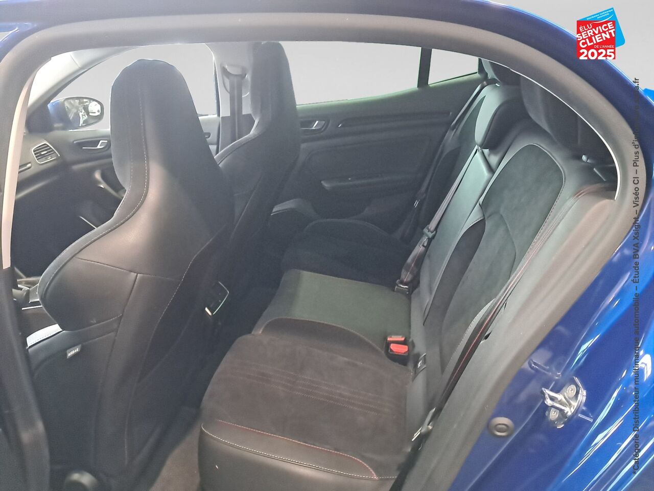 Véhicule d'occasion RENAULT MEGANE 1.6 E-TECH PLUG-IN 160CH RS LINE -21N TOUVRANT SIEGES CHAUF GPS BOSE chez Renault Montbéliard