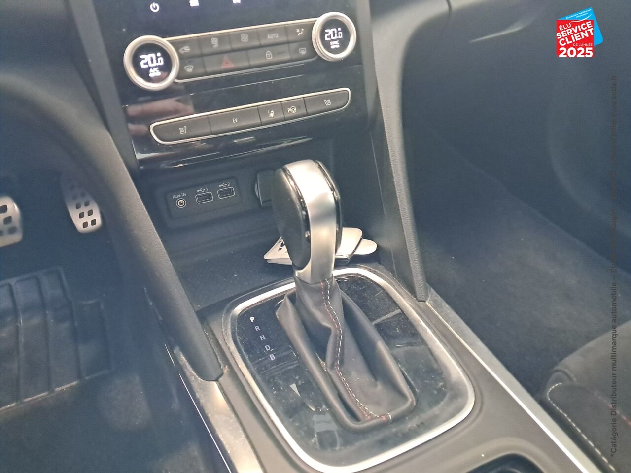 Véhicule d'occasion RENAULT MEGANE 1.6 E-TECH PLUG-IN 160CH RS LINE -21N TOUVRANT SIEGES CHAUF GPS BOSE chez Renault Montbéliard