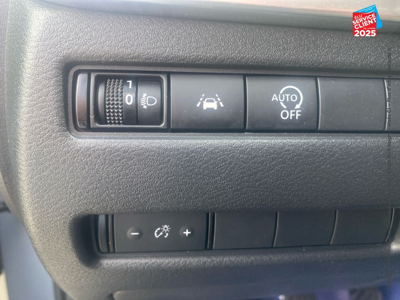 Véhicule d'occasion NISSAN QASHQAI 1.3 MILD HYBRID 140CH BUSINESS EDITION 2022 CAMERA chez HESS Automobile