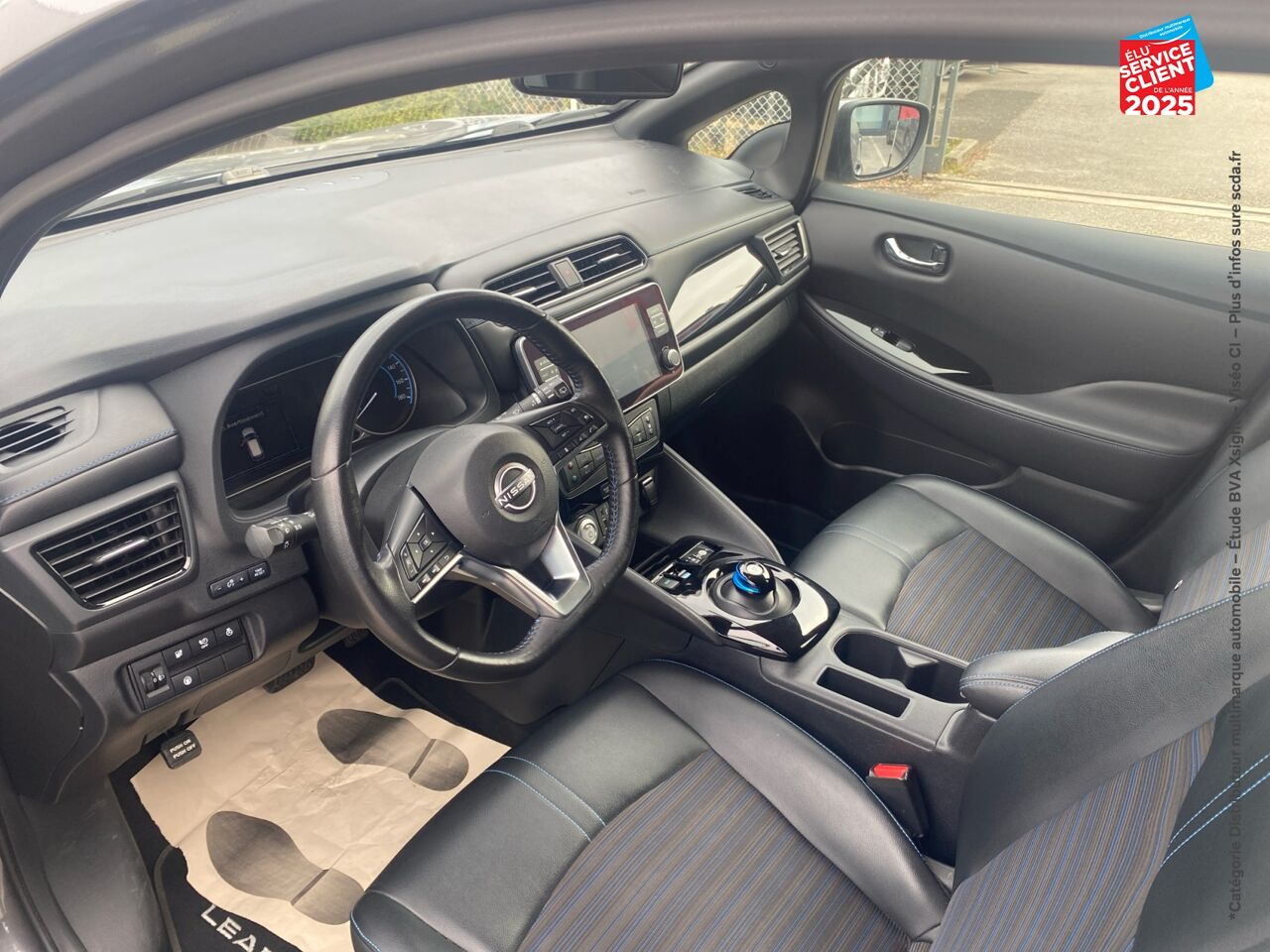 Véhicule d'occasion NISSAN LEAF 217CH E+ 62KWH N-CONNECTA 22 SIEGES CHAUF GPS chez Nissan Dijon