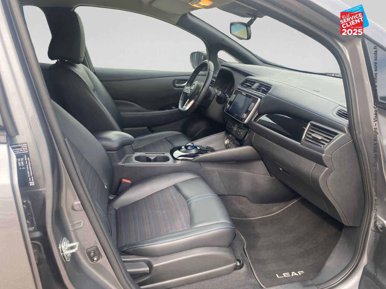 Véhicule d'occasion NISSAN LEAF 217CH E+ 62KWH N-CONNECTA 22 SIEGES CHAUF GPS chez Nissan Dijon