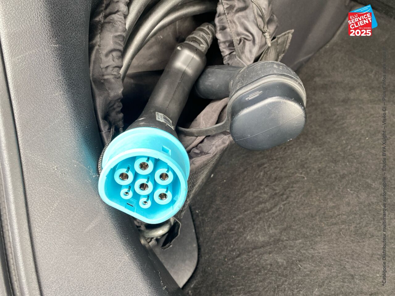 Véhicule d'occasion NISSAN LEAF 217CH E+ 62KWH N-CONNECTA 22 SIEGES CHAUF GPS chez Nissan Dijon