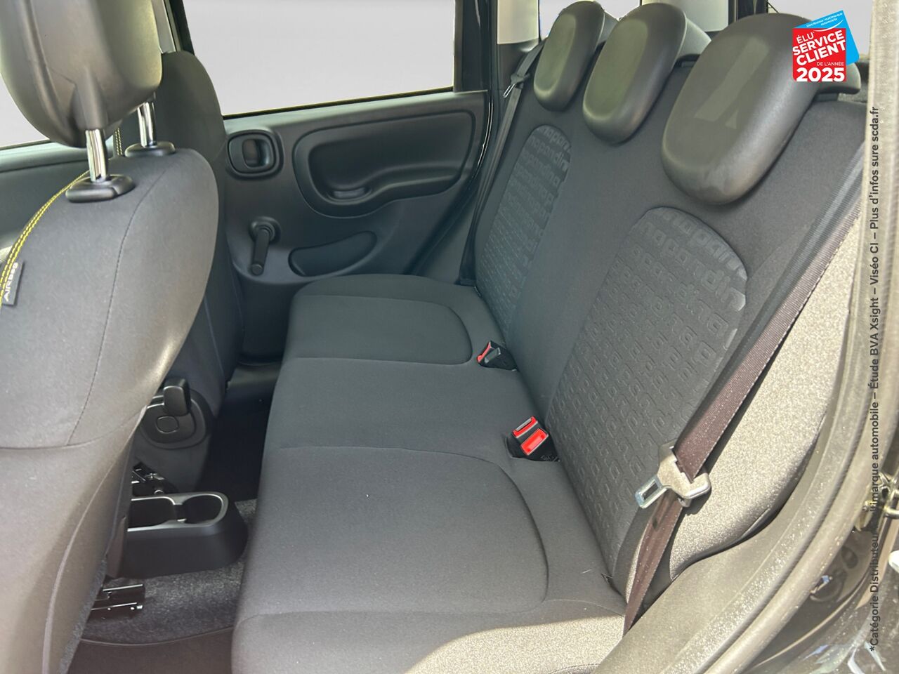 Véhicule d'occasion FIAT PANDA CLASSIC 1.0 70CH BSG SS PANDINA chez Nissan Colmar