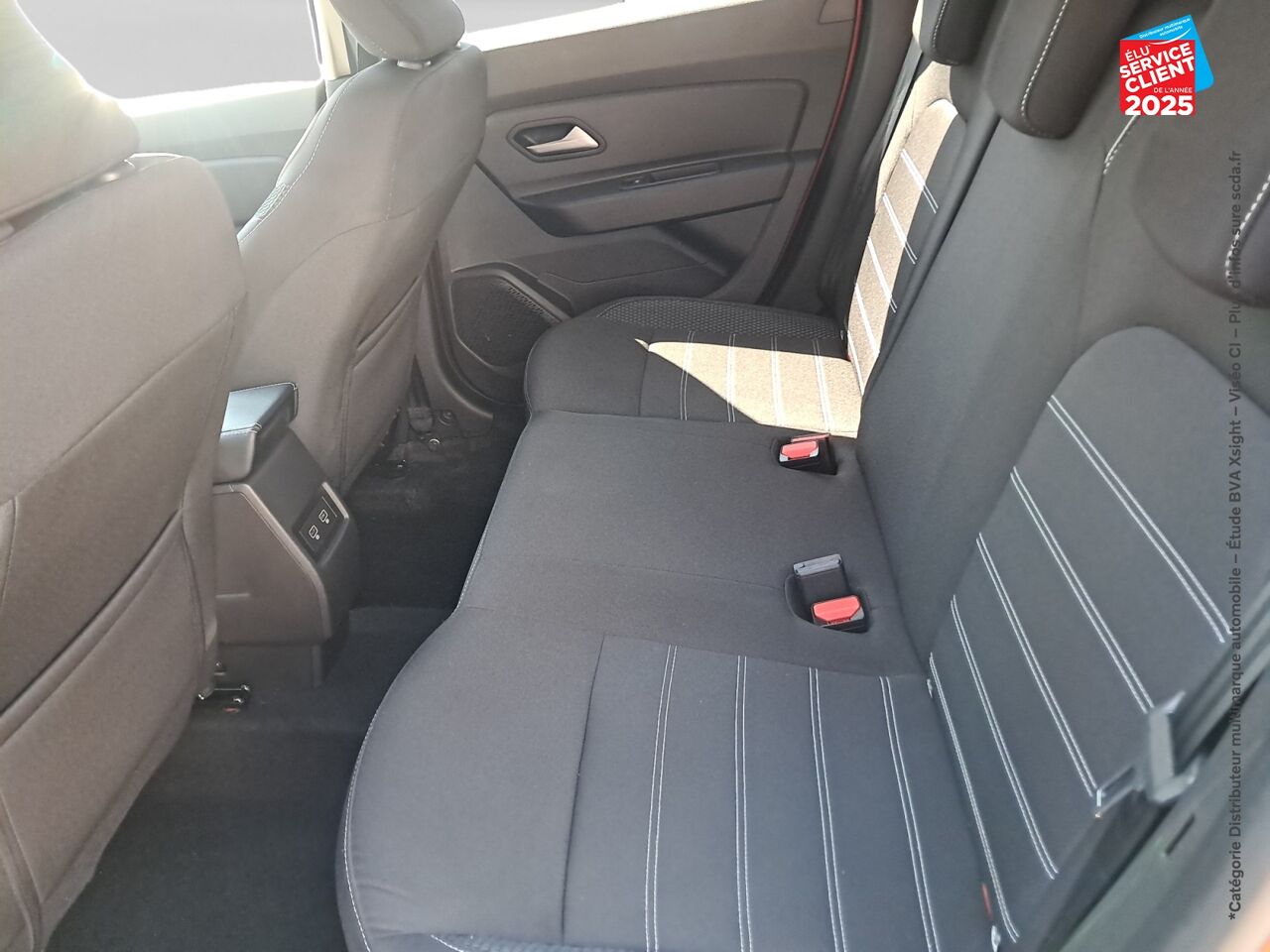 Véhicule d'occasion DACIA DUSTER 1.5 BLUE DCI 115CH JOURNEY 4X2 chez Renault Colmar
