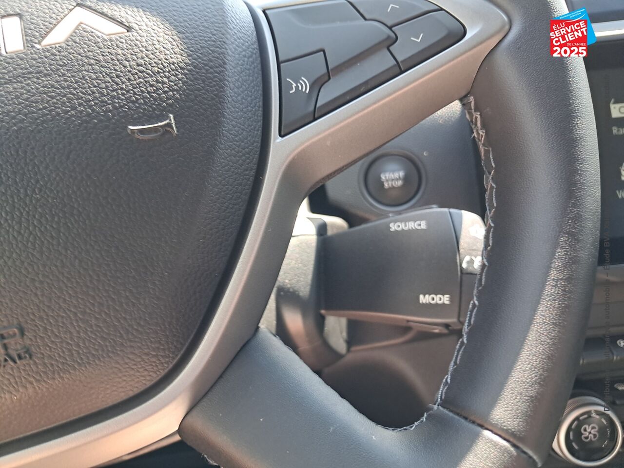 Véhicule d'occasion DACIA DUSTER 1.5 BLUE DCI 115CH JOURNEY 4X2 chez Renault Colmar