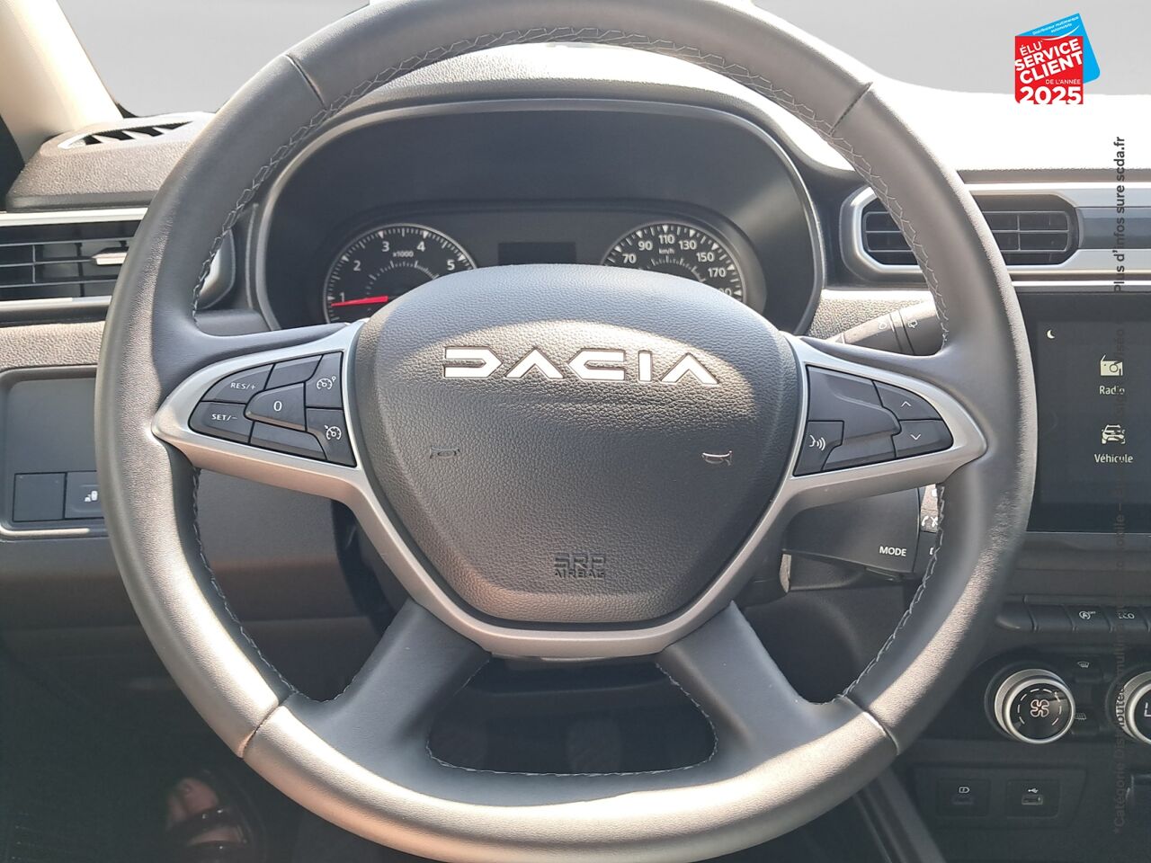 Véhicule d'occasion DACIA DUSTER 1.5 BLUE DCI 115CH JOURNEY 4X2 chez Renault Colmar