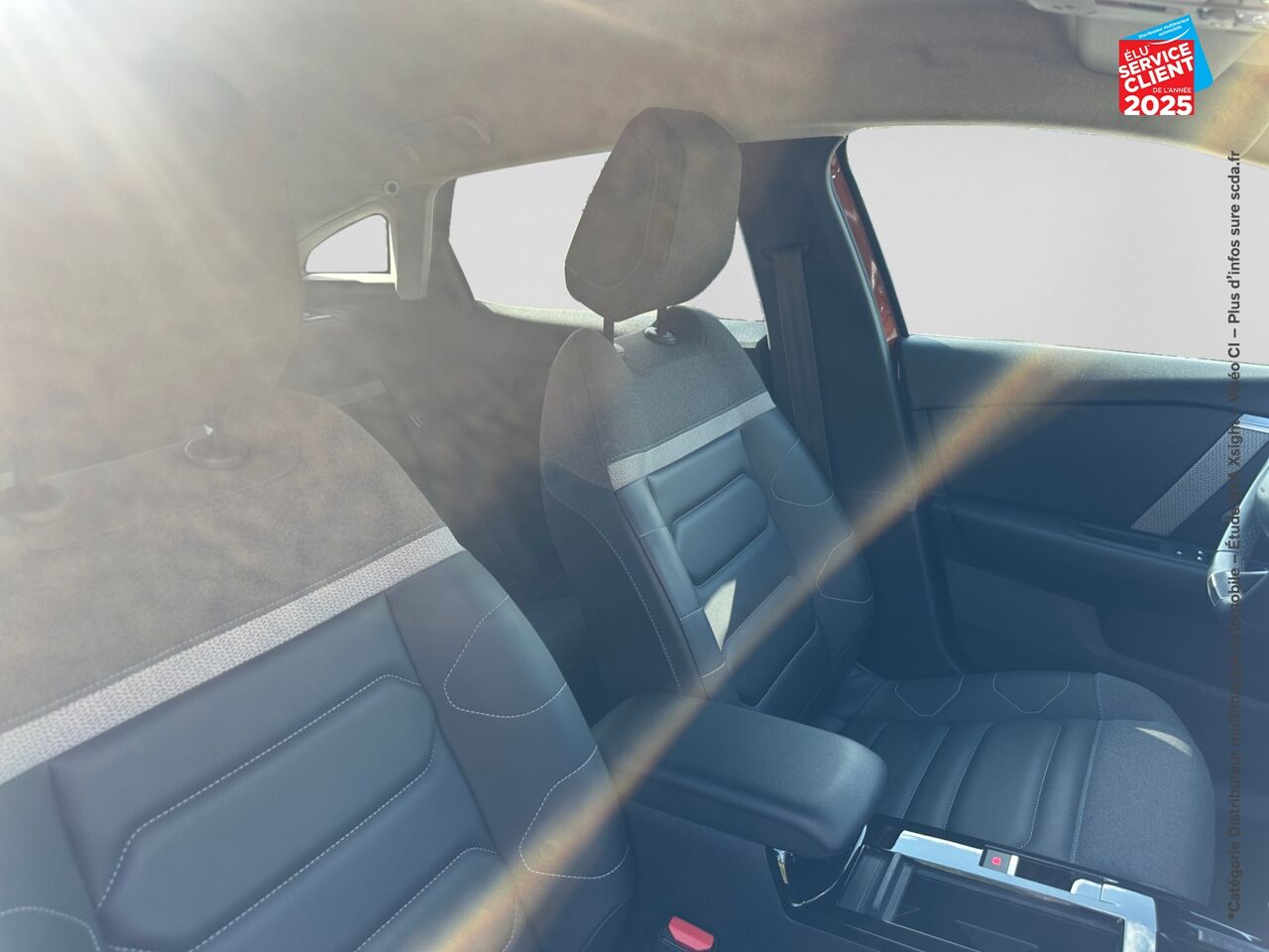 Véhicule d'occasion CITROEN C4 BLUEHDI 130CH S/S SHINE PACK EAT8 CAMERA HUD chez Hyundai Mulhouse