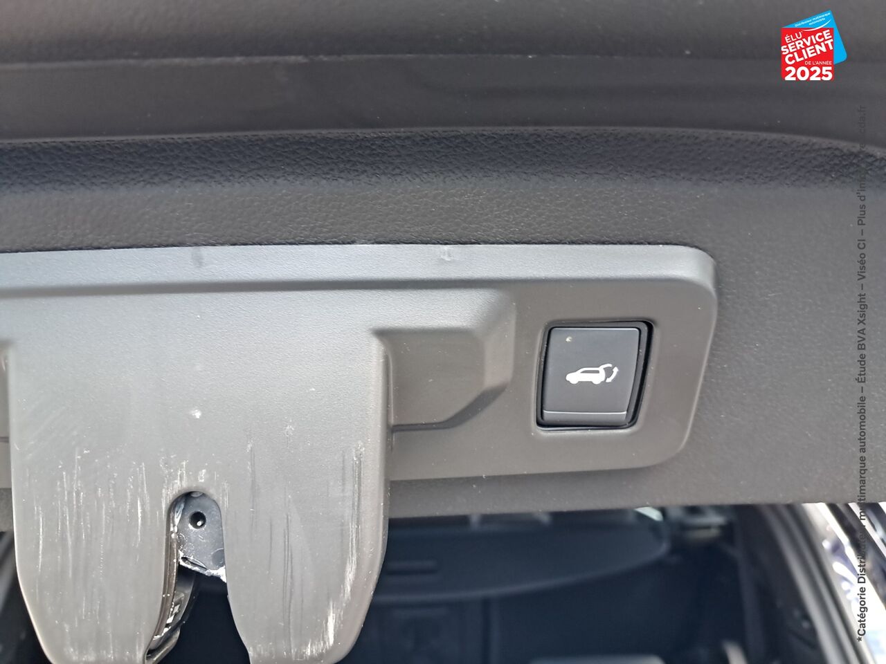 Véhicule d'occasion RENAULT ESPACE 1.2 E-TECH FULL HYBRID 200CH ESPRIT ALPINE GPS CAMERA chez Renault Colmar