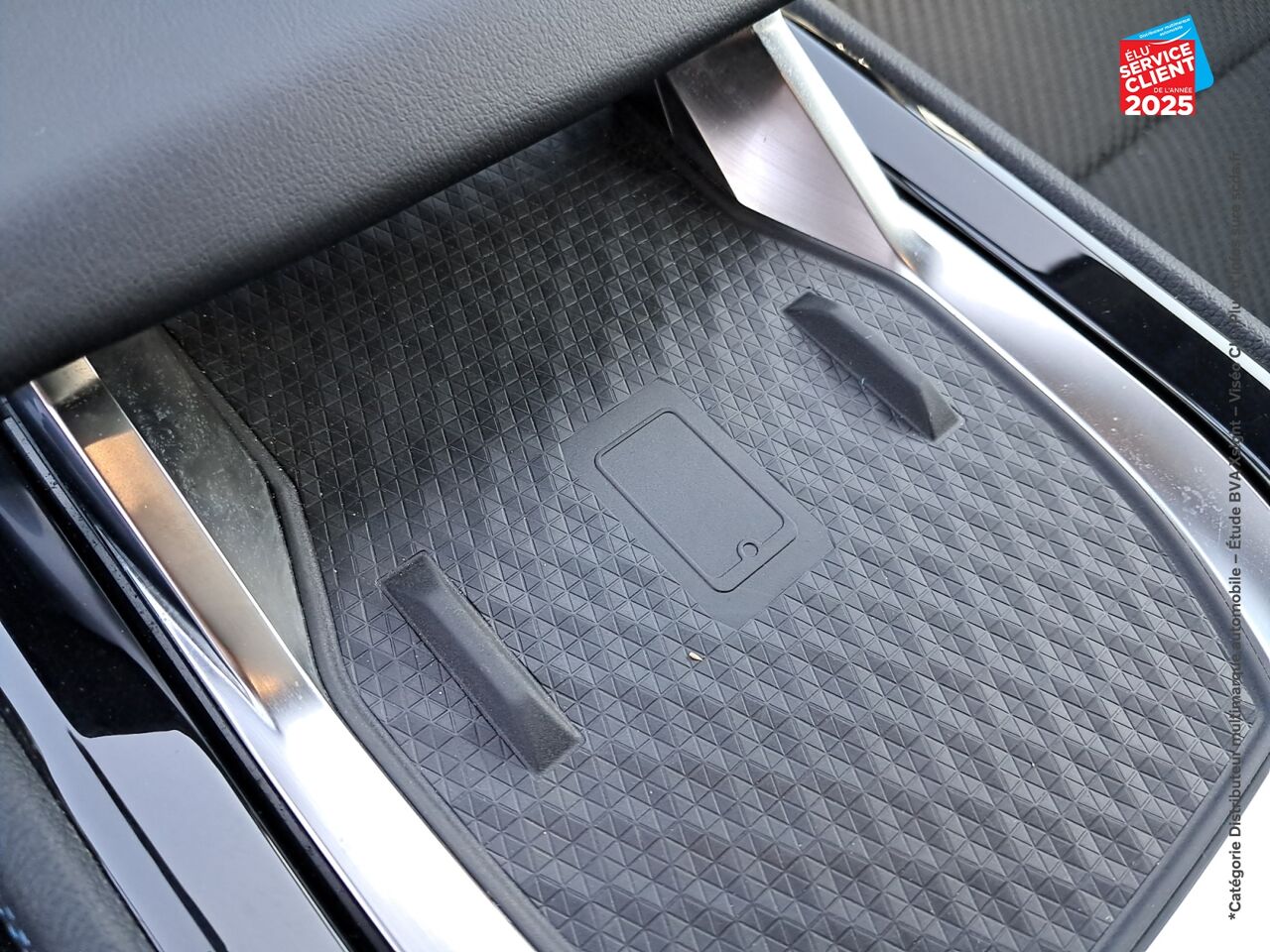 Véhicule d'occasion RENAULT ESPACE 1.2 E-TECH FULL HYBRID 200CH ESPRIT ALPINE GPS CAMERA chez Renault Colmar
