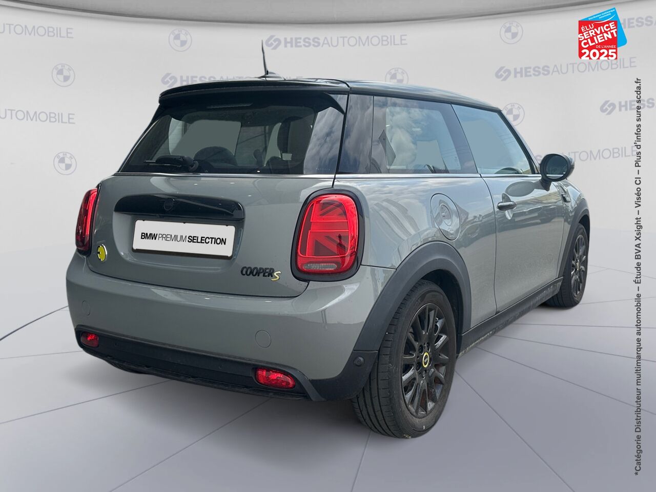 Véhicule d'occasion MINI MINI COOPER SE 184CH EDITION CAMDEN BVA 5CV chez Toyota Bar le Duc