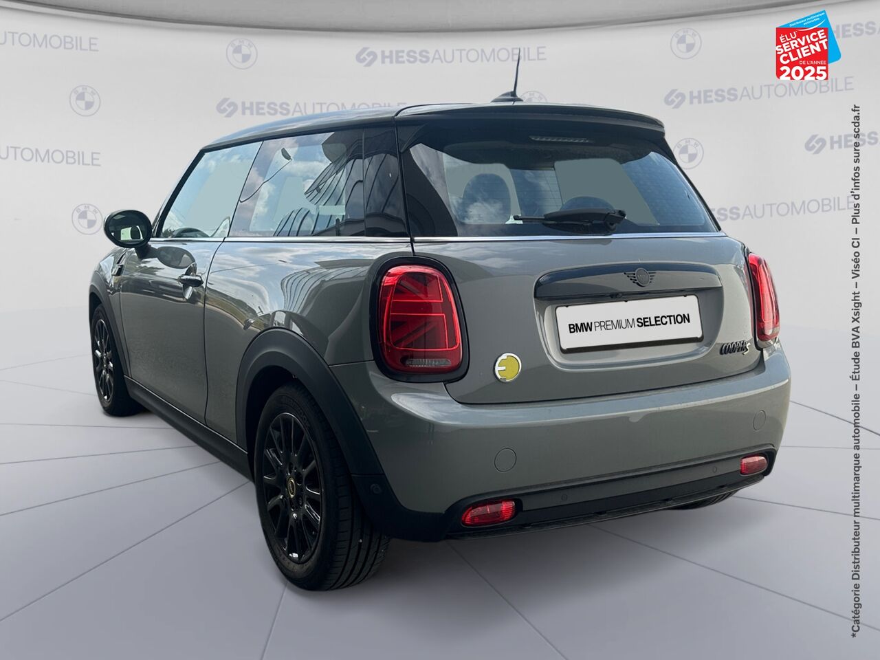 Véhicule d'occasion MINI MINI COOPER SE 184CH EDITION CAMDEN BVA 5CV chez Toyota Bar le Duc
