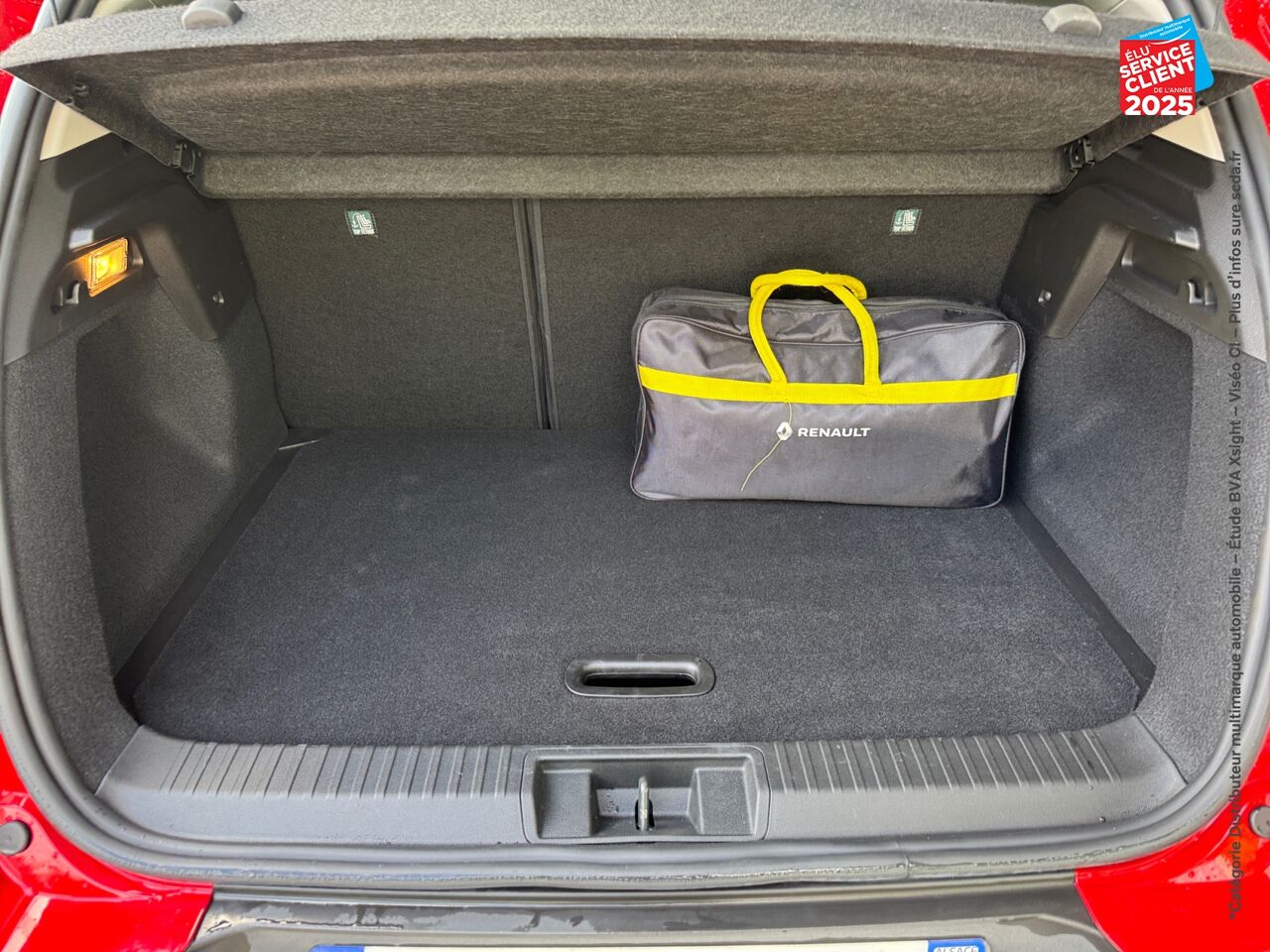 Véhicule d'occasion RENAULT CAPTUR 1.3 TCE 140CH FAP INTENS EDC -21 GPS CAMERA chez Renault Sélestat