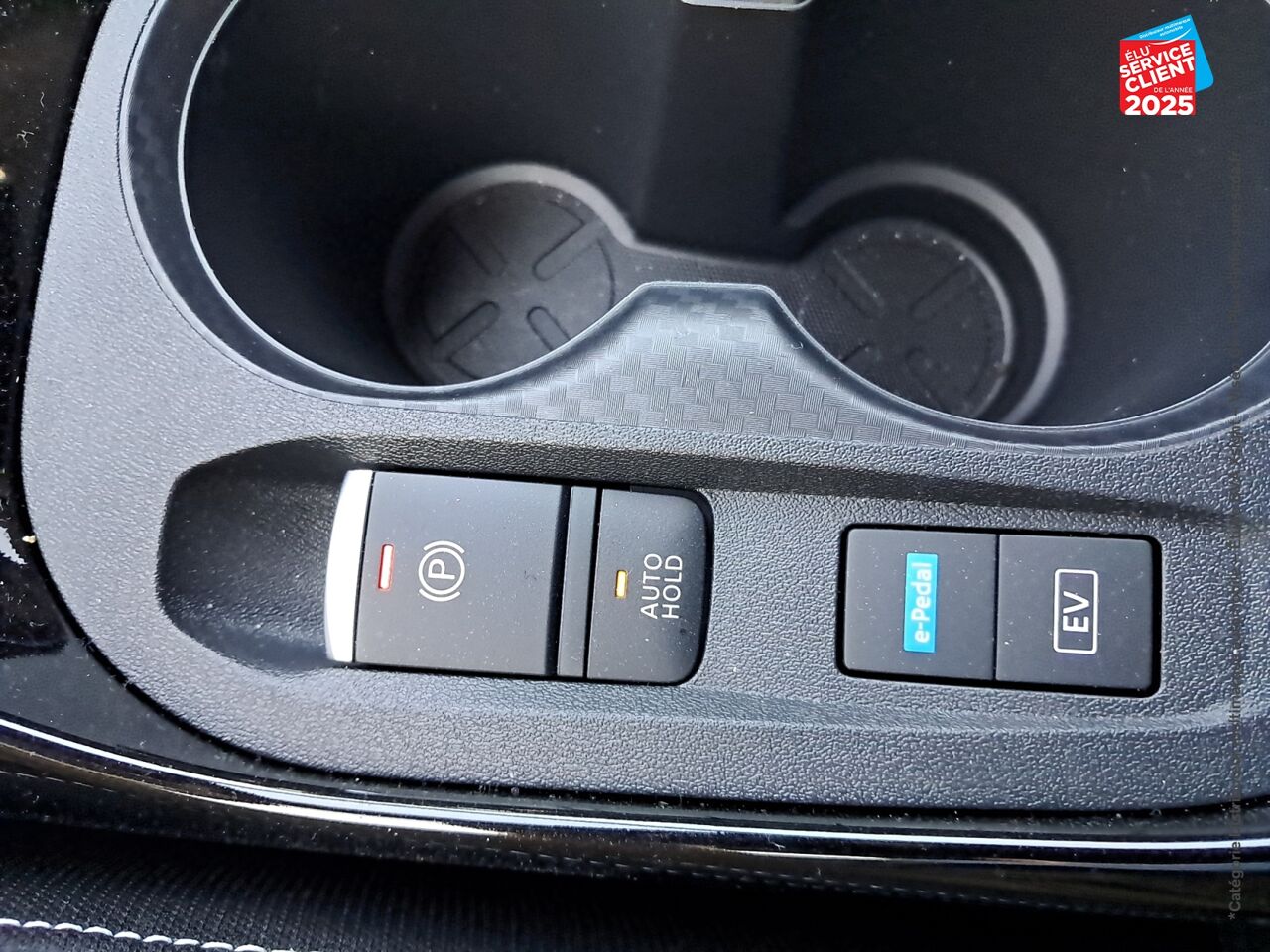Véhicule d'occasion NISSAN JUKE 1.6 HYBRID 143CH TEKNA 2025 chez Nissan Juke occasion
