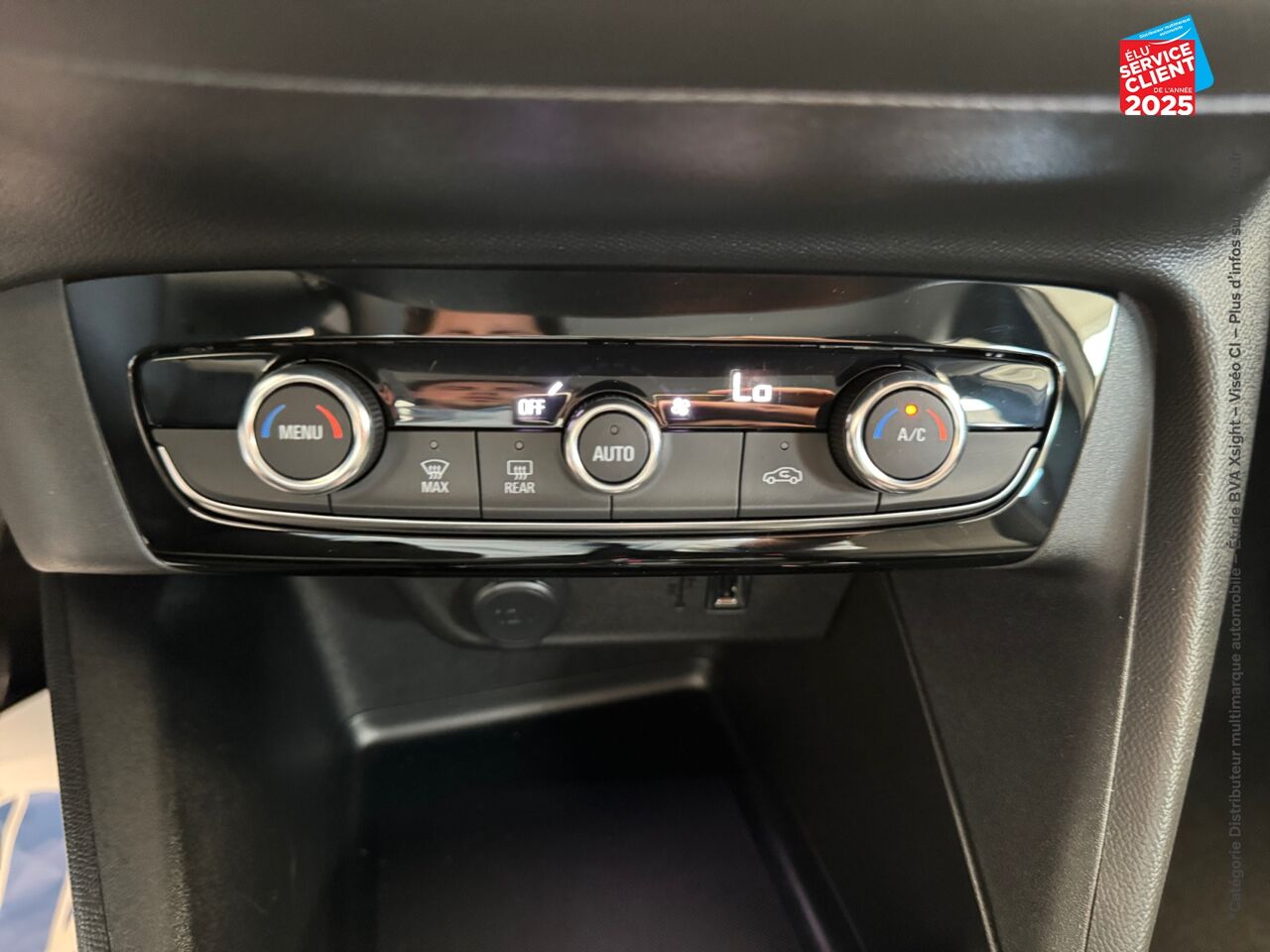 Véhicule d'occasion OPEL CORSA ELECTRIC 136CH BUSINESS chez Renault Colmar