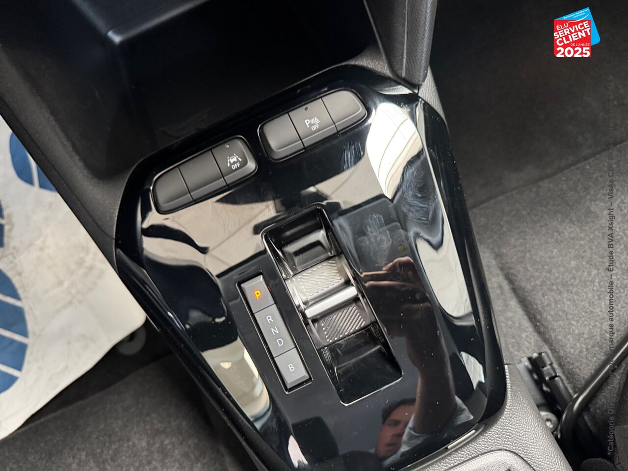 Véhicule d'occasion OPEL CORSA ELECTRIC 136CH BUSINESS chez Renault Colmar