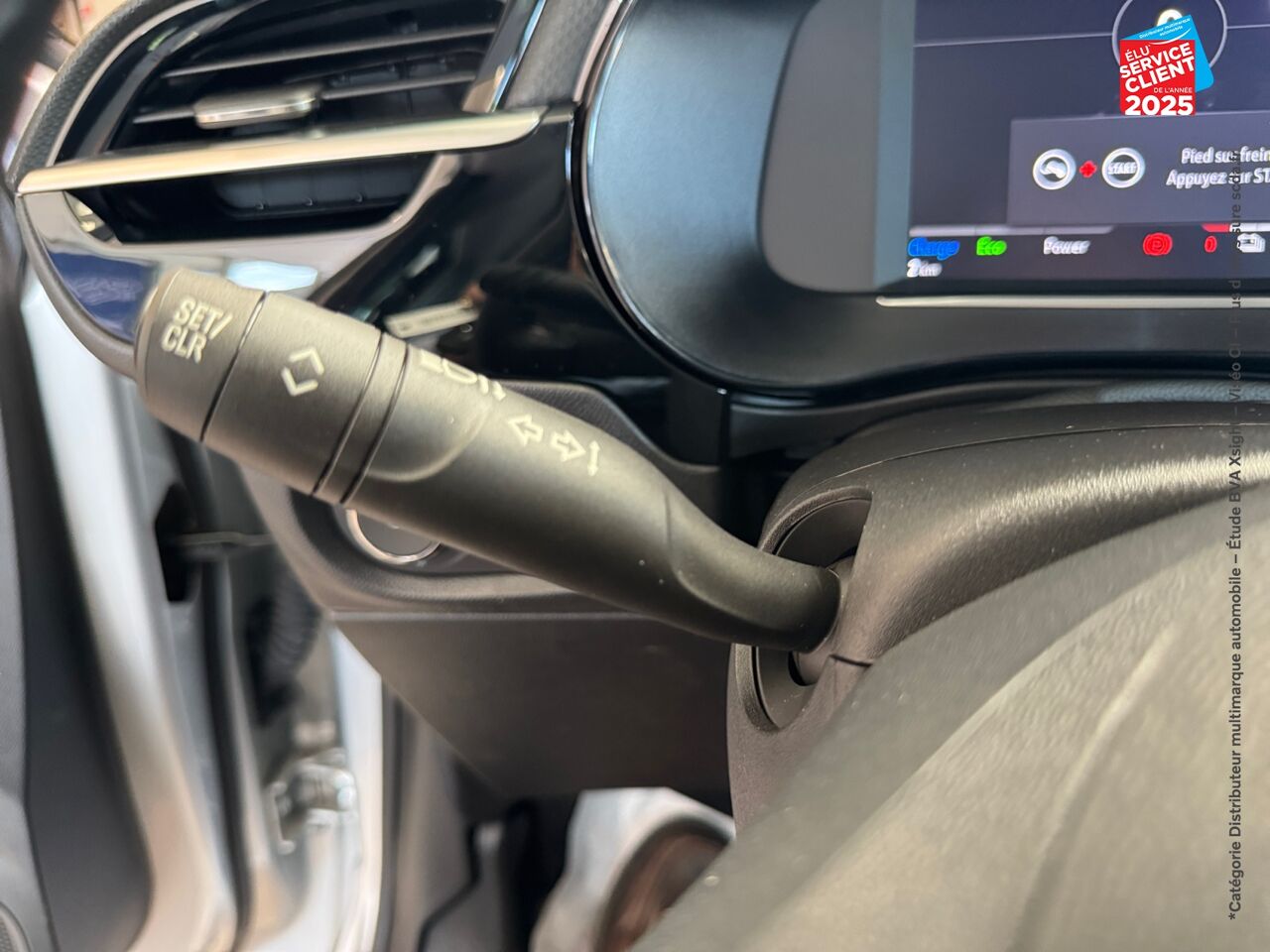 Véhicule d'occasion OPEL CORSA ELECTRIC 136CH BUSINESS chez Renault Colmar