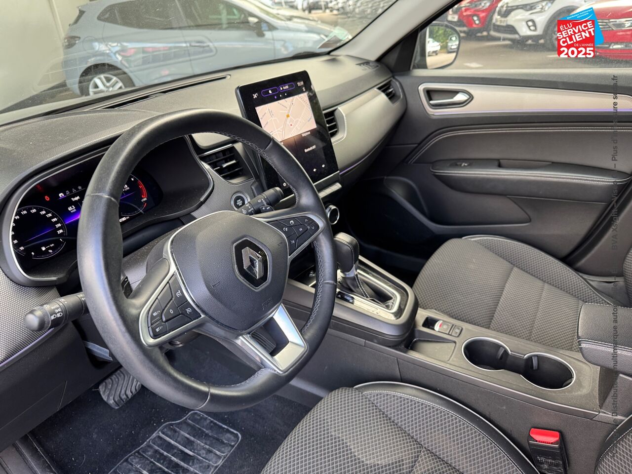 Véhicule d'occasion RENAULT ARKANA 1.3 TCE MILD HYBRID 140CH TECHNO EDC -22 GPS chez Fiat Mulhouse