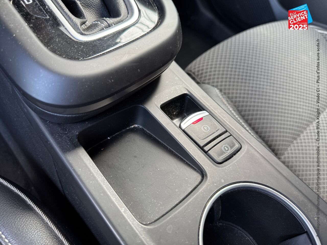 Véhicule d'occasion RENAULT ARKANA 1.3 TCE MILD HYBRID 140CH TECHNO EDC -22 GPS chez Fiat Mulhouse