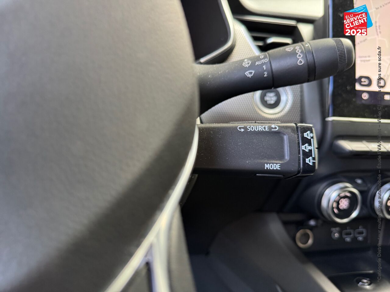 Véhicule d'occasion RENAULT ARKANA 1.3 TCE MILD HYBRID 140CH TECHNO EDC -22 GPS chez Fiat Mulhouse