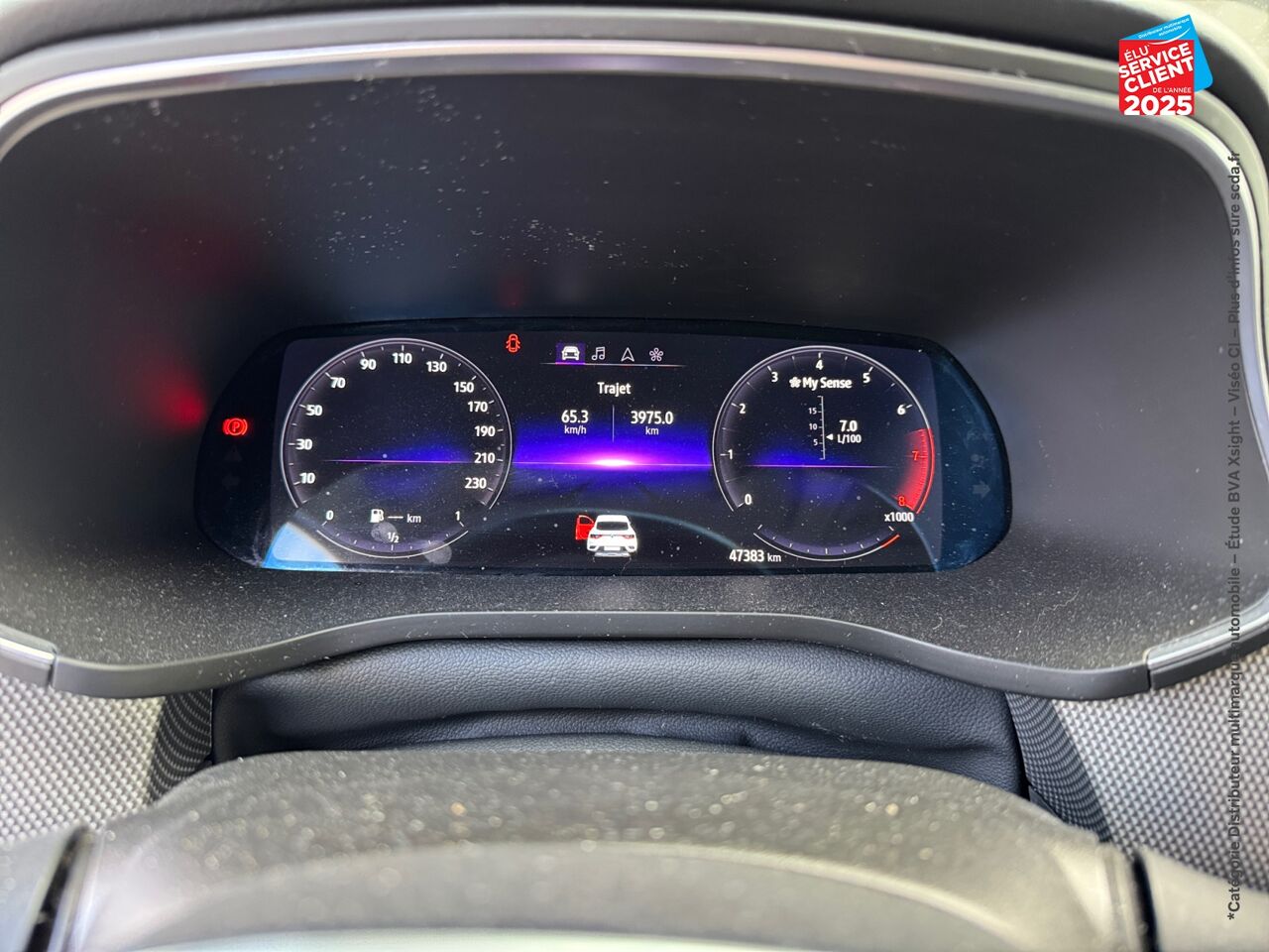 Véhicule d'occasion RENAULT ARKANA 1.3 TCE MILD HYBRID 140CH TECHNO EDC -22 GPS chez Fiat Mulhouse