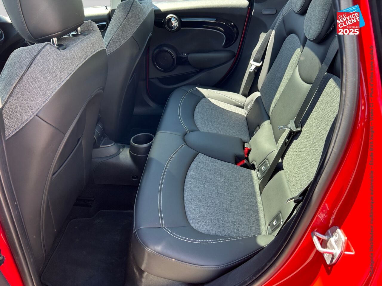 Véhicule d'occasion MINI MINI 5 PORTES COOPER 136CH EDITION CAMDEN BVA7 TPANO GPS RADAR AR chez Hyundai Strasbourg