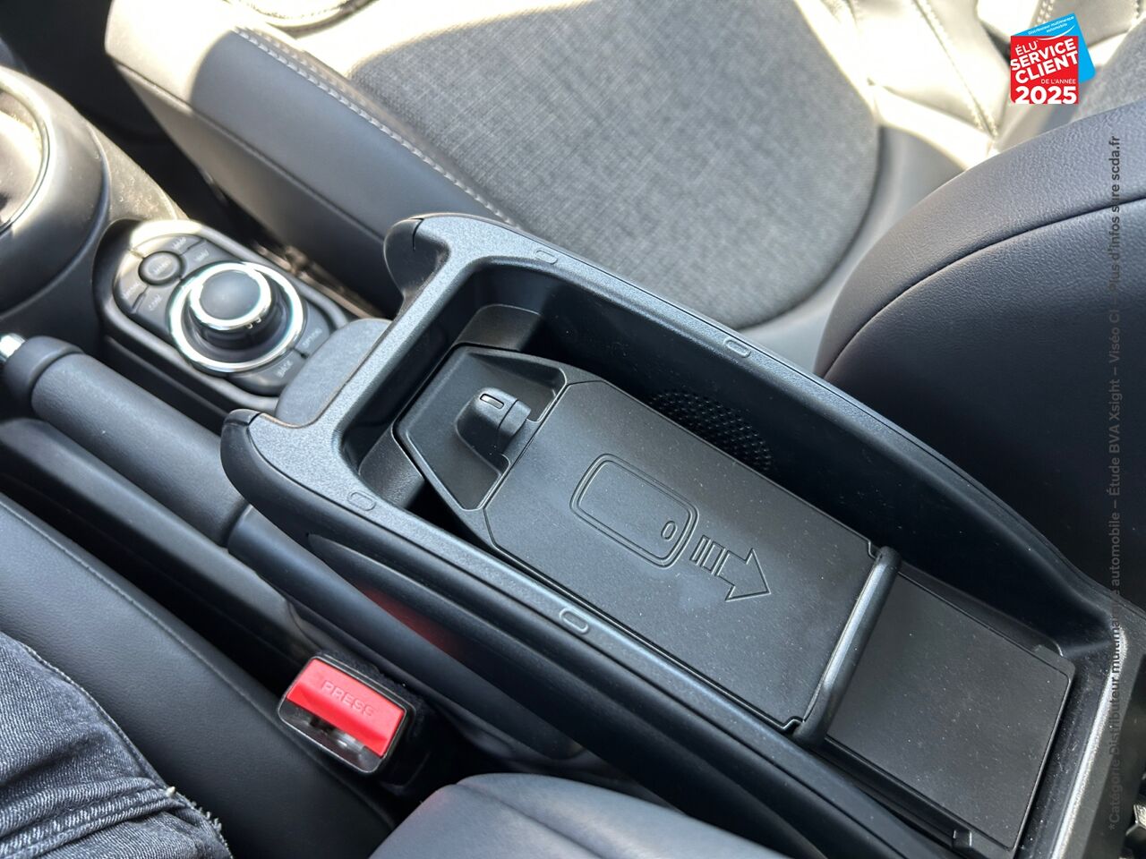 Véhicule d'occasion MINI MINI 5 PORTES COOPER 136CH EDITION CAMDEN BVA7 TPANO GPS RADAR AR chez Hyundai Strasbourg