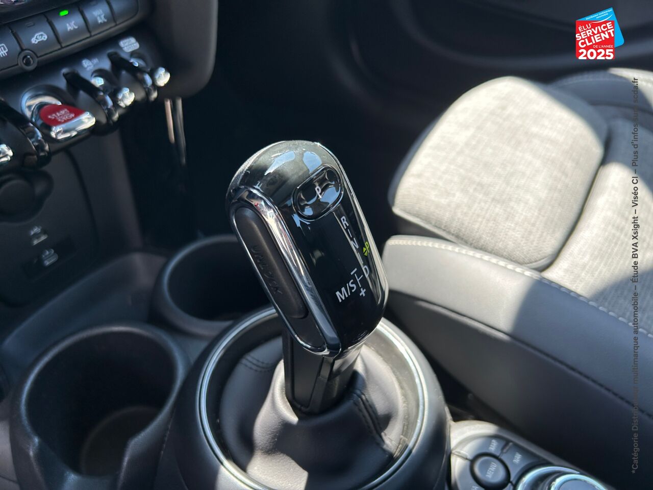 Véhicule d'occasion MINI MINI 5 PORTES COOPER 136CH EDITION CAMDEN BVA7 TPANO GPS RADAR AR chez Hyundai Strasbourg