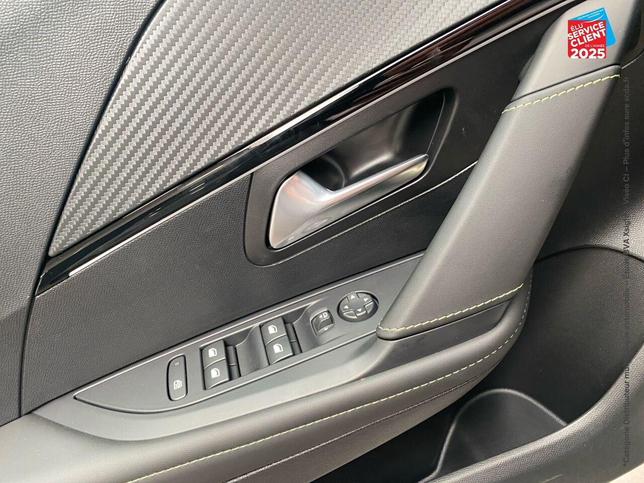 chez Peugeot Reims