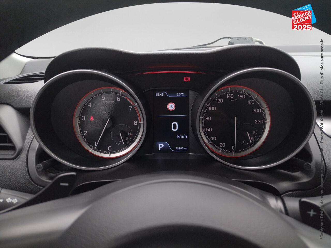 Véhicule d'occasion SUZUKI SWIFT 1.2 DUALJET HYBRID 83CH PACK AUTO chez Opel Metz