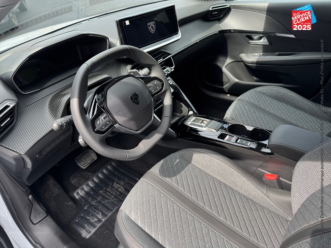 chez Peugeot Reims