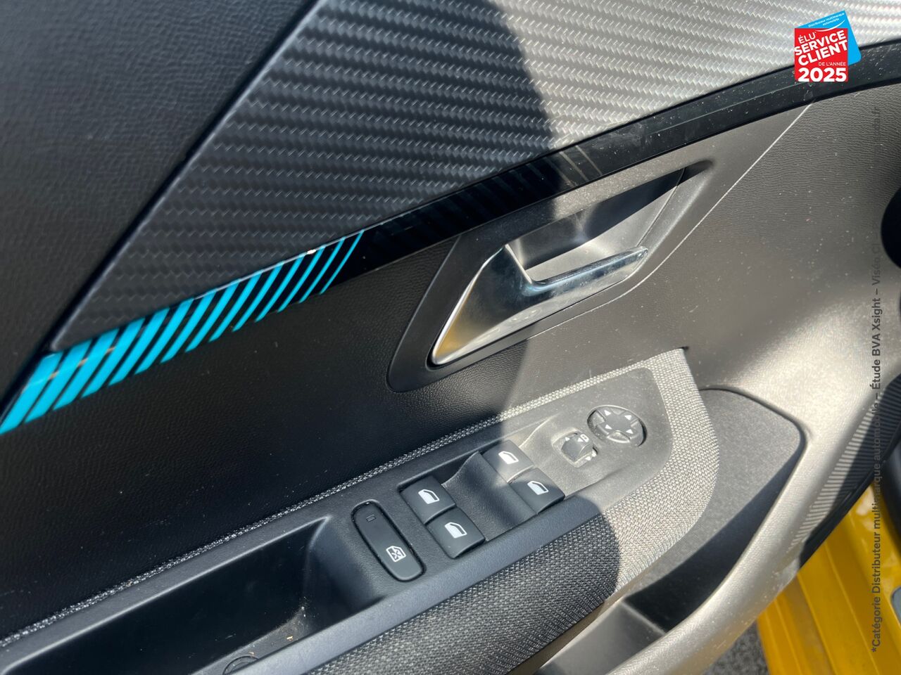 Véhicule d'occasion PEUGEOT 208 1.2 PURETECH 100CH SS STYLE chez Renault Sélestat