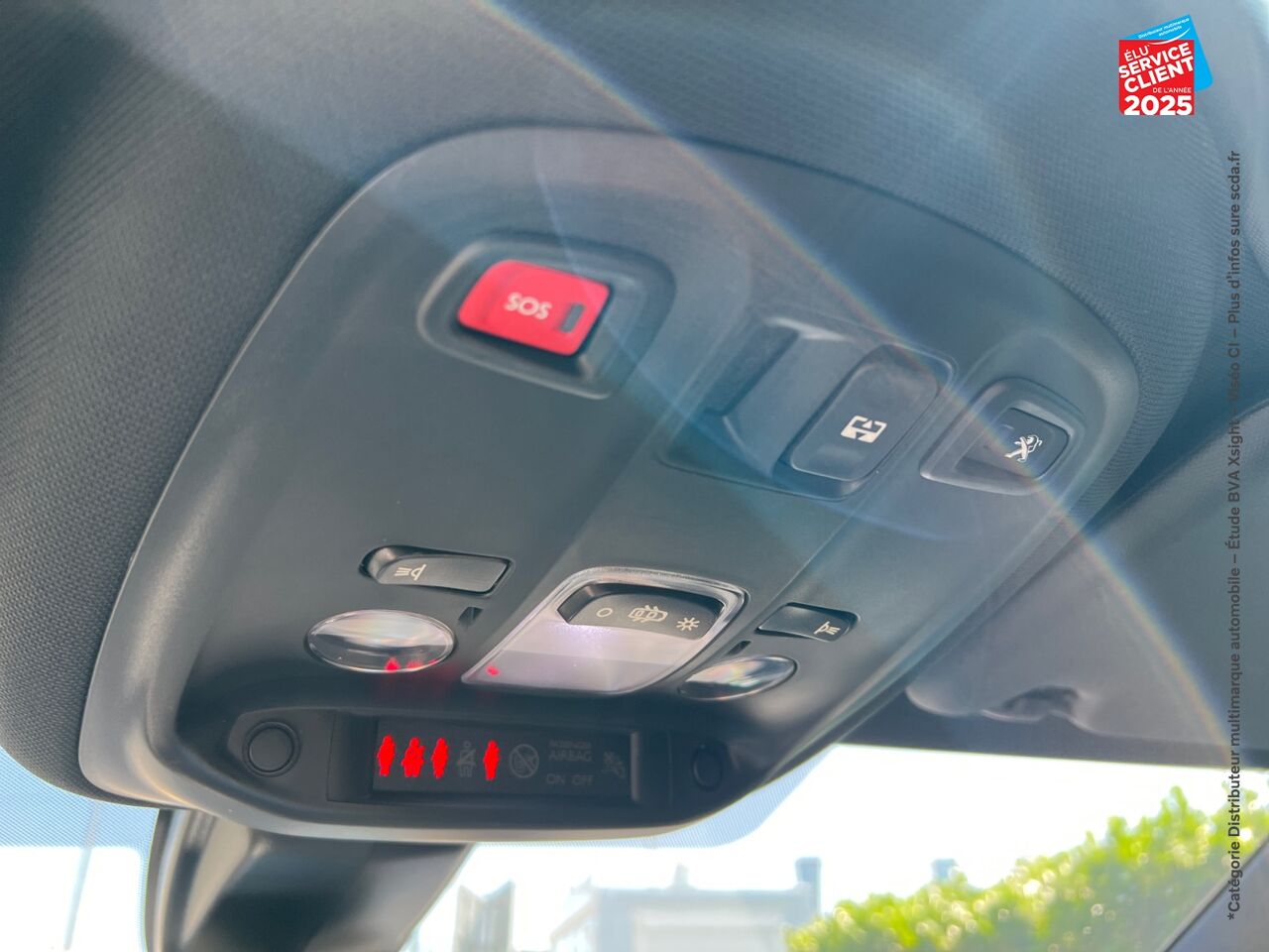 Véhicule d'occasion PEUGEOT 308 1.6 PURETECH 263CH E6.2 EVAP S/S GTI TPANO SIEGES CHAUF GPS CARPLAY chez Renault Montbéliard