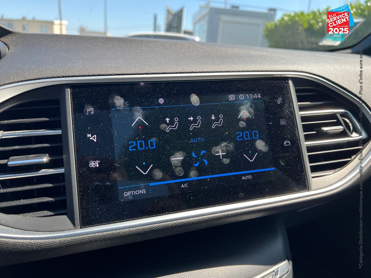 Véhicule d'occasion PEUGEOT 308 1.6 PURETECH 263CH E6.2 EVAP S/S GTI TPANO SIEGES CHAUF GPS CARPLAY chez Renault Montbéliard
