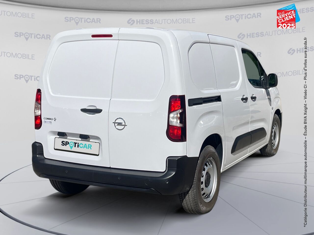 Véhicule d'occasion OPEL COMBO CARGO M 800KG ELECTRIQUE 136CH BATTERIE 54 KWH chez Opel Dijon