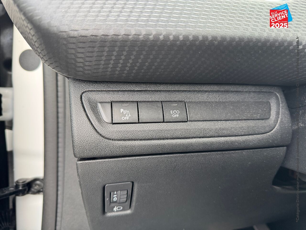 chez Peugeot Charleville