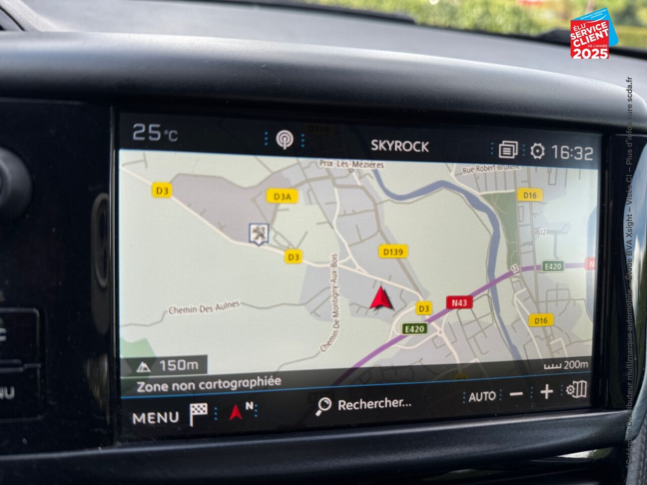 chez Peugeot Charleville