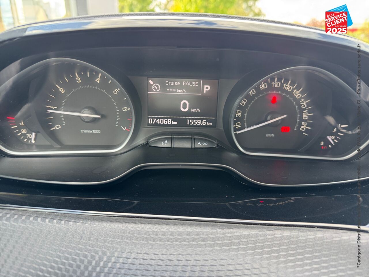 chez Peugeot Charleville